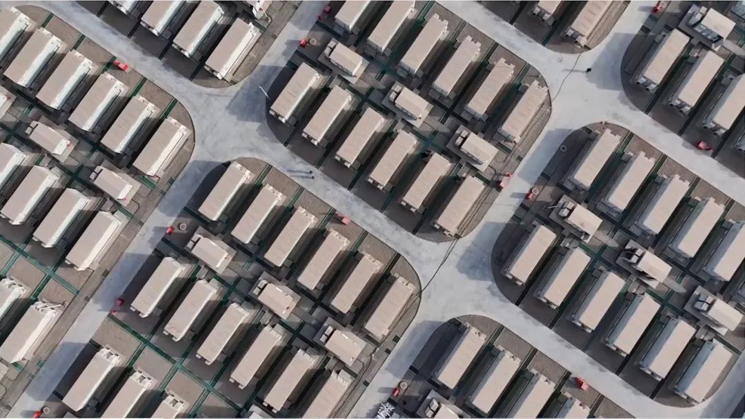 鵬輝典型案例 |新疆伽師 600MWh 并網(wǎng)！刷新中石油單體規(guī)模最大光儲(chǔ)項(xiàng)目記錄