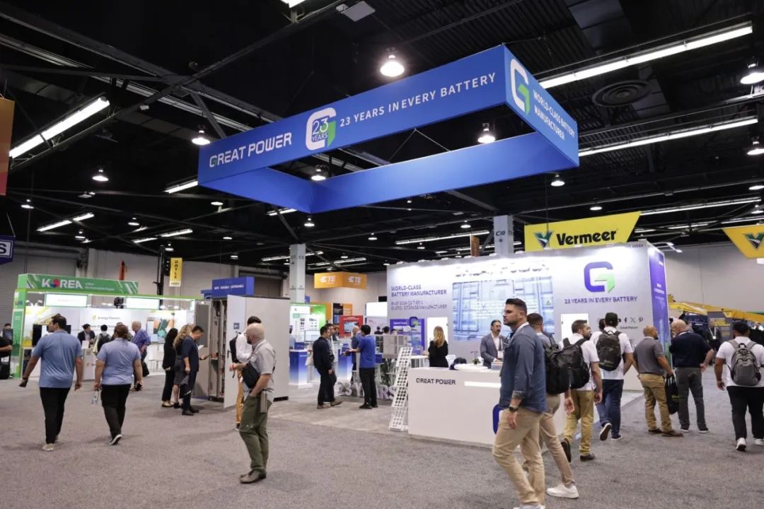RE+2024 | 鵬輝能源全線(xiàn)高安全儲(chǔ)能產(chǎn)品走向全球